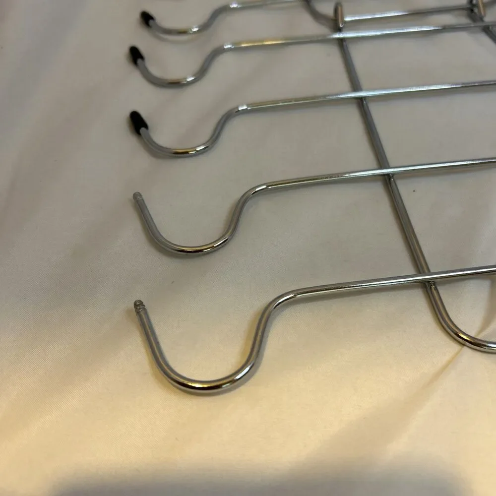 #8525 BRA TANK TOP HANGER METAL HOLDS 8